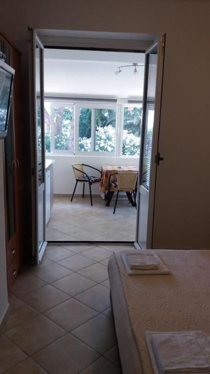 Апартаменты Apartmani Luka Херцег-Нови-37